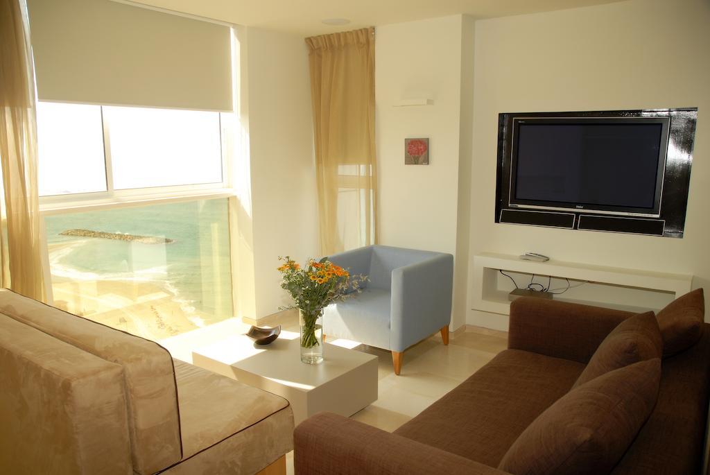 Raphael Apartments Herzelia Екстериор снимка