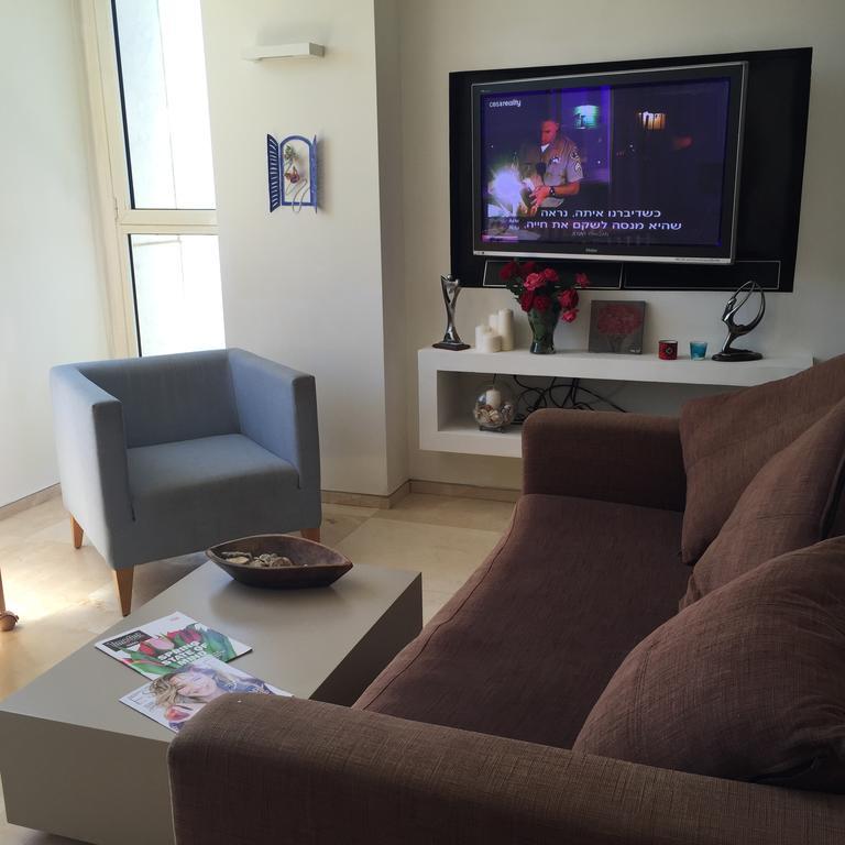 Raphael Apartments Herzelia Екстериор снимка
