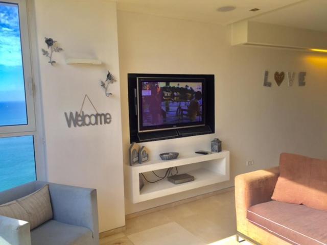 Raphael Apartments Herzelia Екстериор снимка