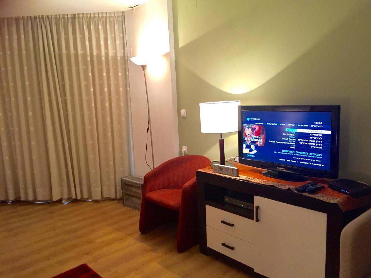 Raphael Apartments Herzelia Екстериор снимка